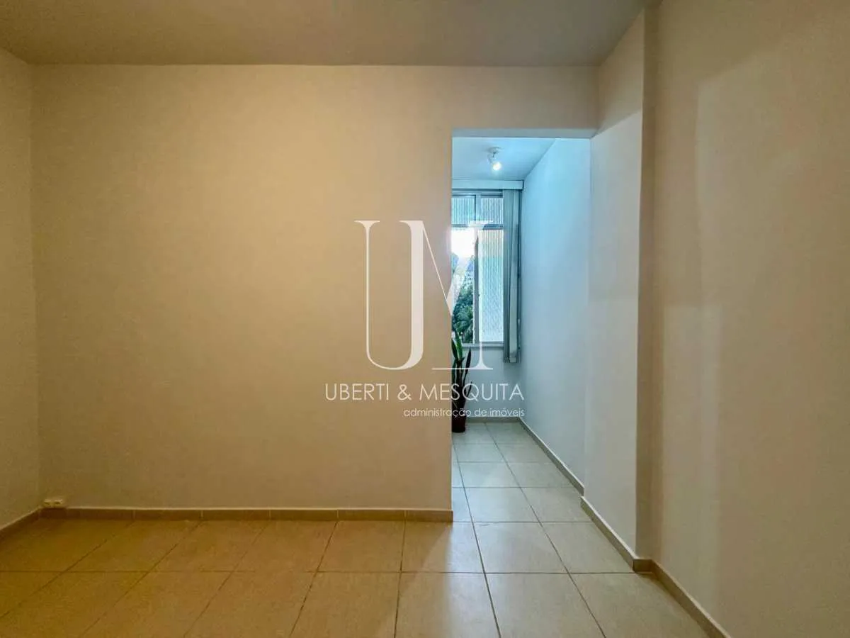 Mountain view in a one-bedroom apartment, 50 m² — photo 15