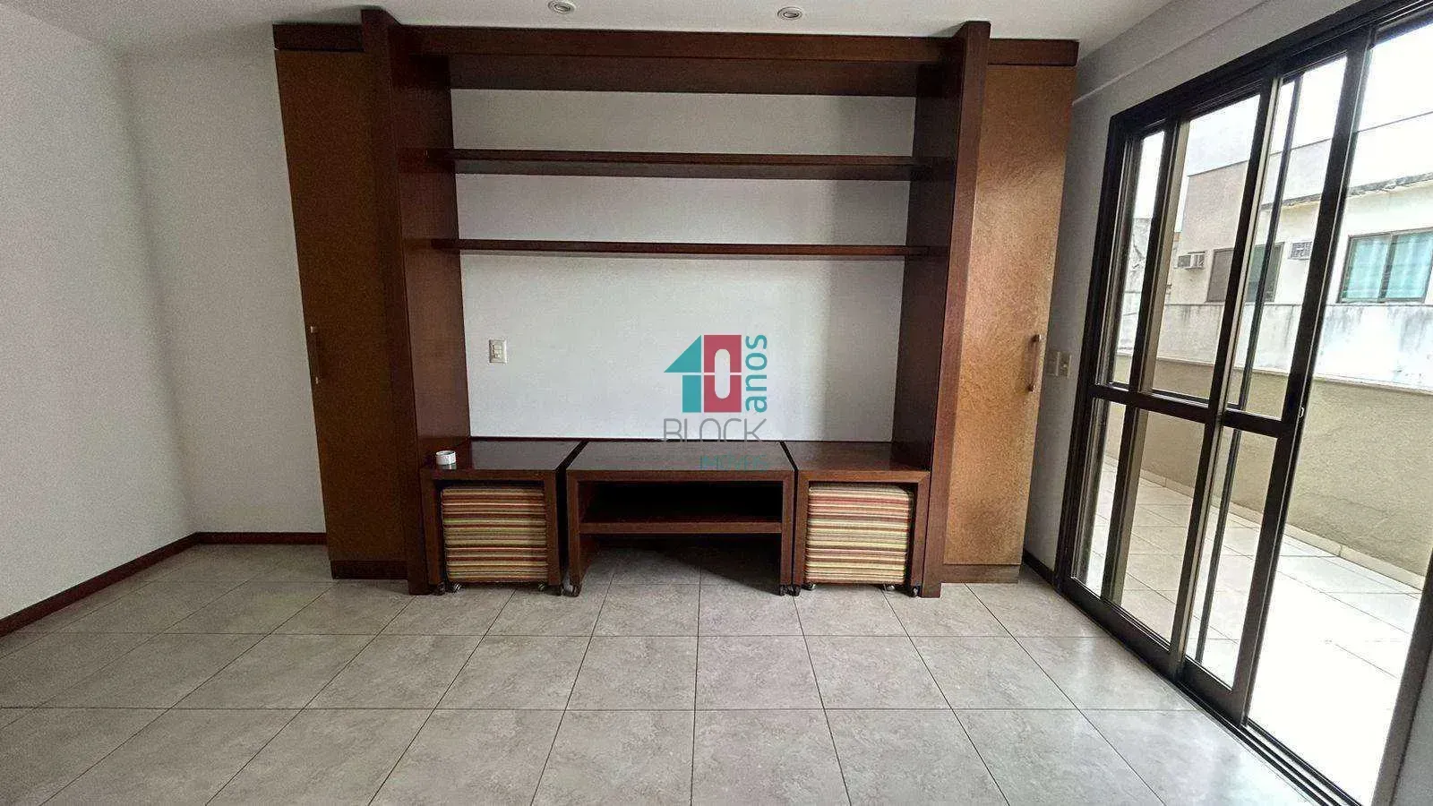 Penthouse with 3 bedrooms, 2 suites, 250 m² — photo 37