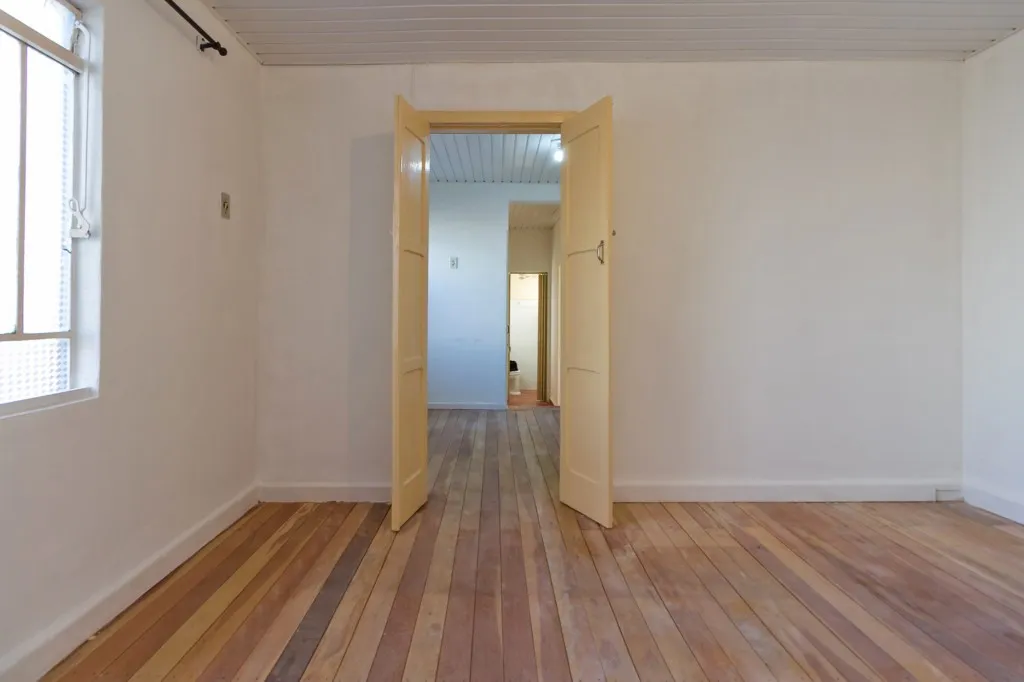 One-bedroom apartment with wood or laminate floors
