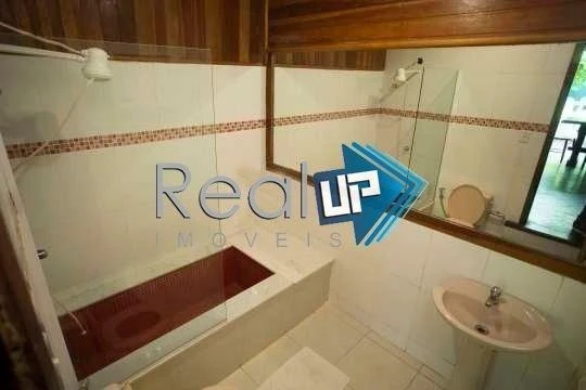 Casa com 6 quartos e piscina aberta compartilhada — photo 6