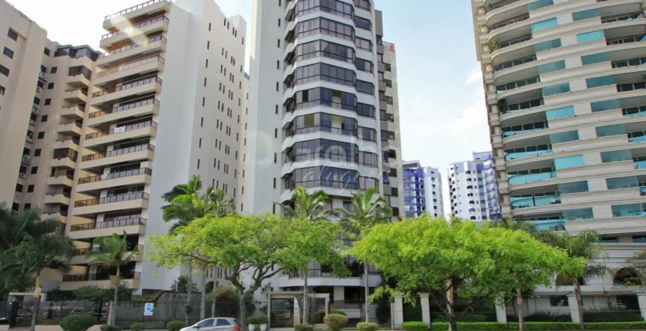 3-bedroom apartment with 446 m² and 2 parking spots — photo 37