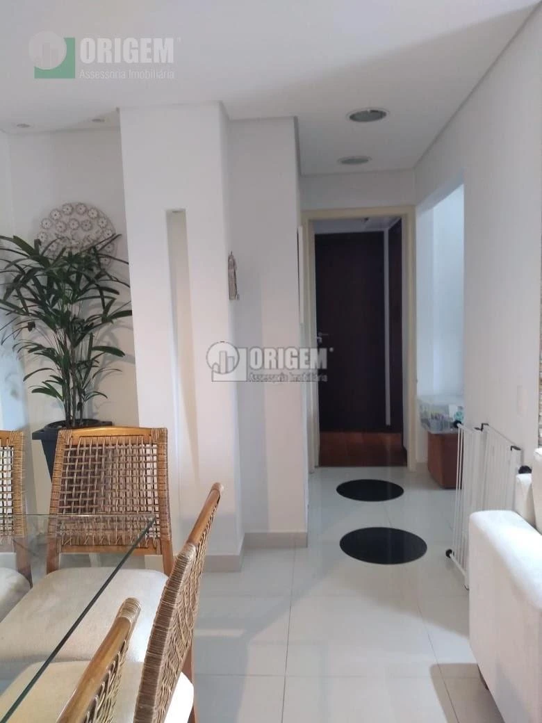 3-bedroom apartment with a home office in Curitiba — photo 19