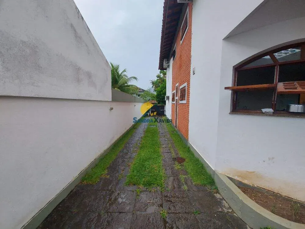 House with 4 bedrooms and 5 bathrooms for rent — photo 46