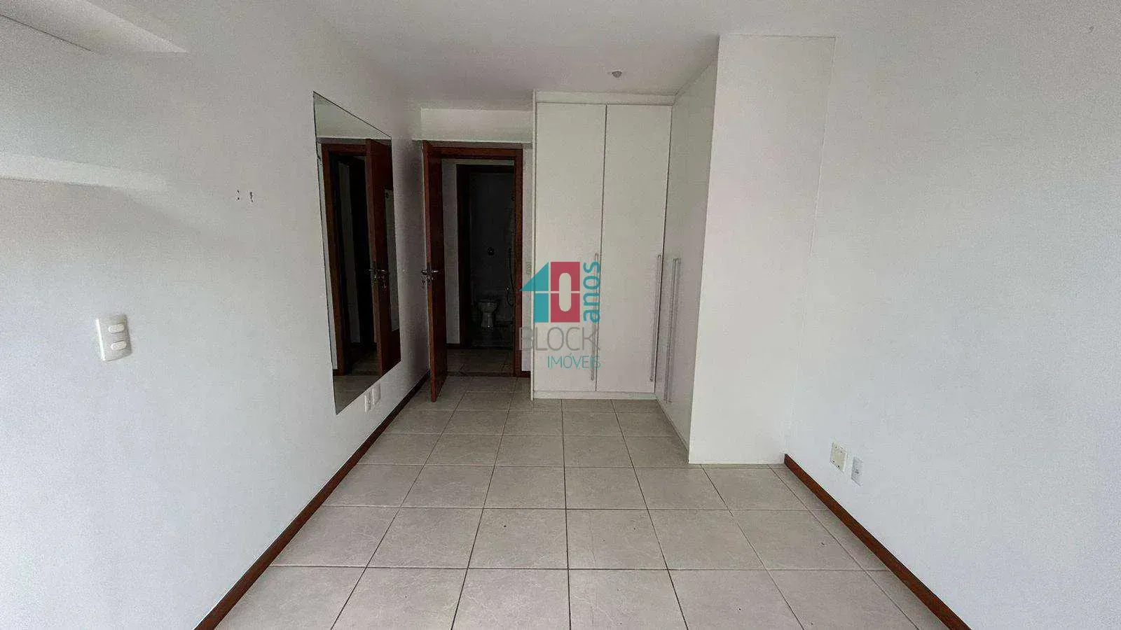 Penthouse with 3 bedrooms, 2 suites, 250 m² — photo 36