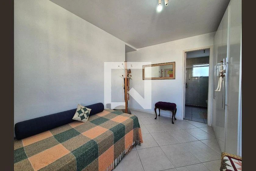Apartment, 265 m², with a glass-enclosed balcony — photo 15