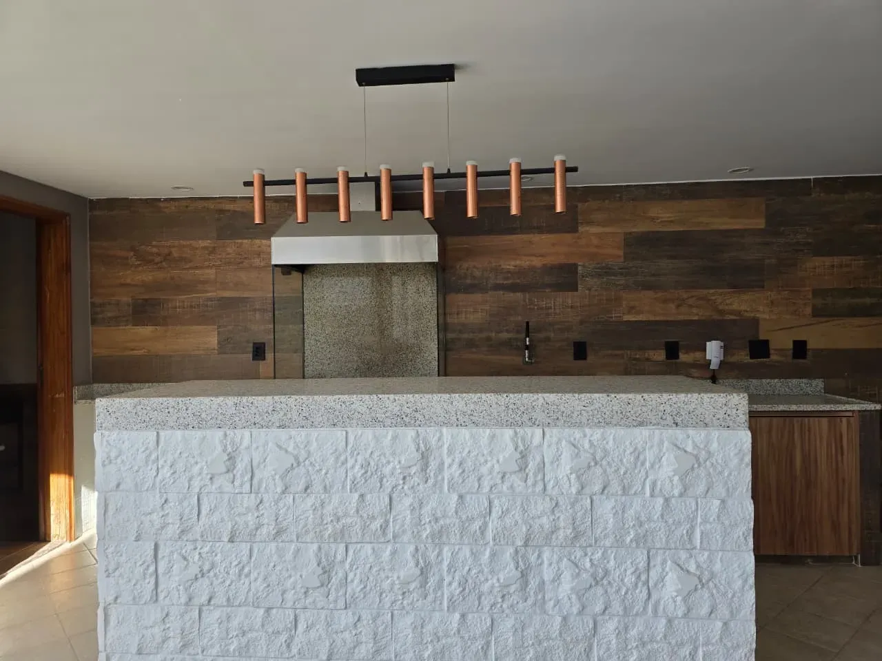 Будинок на 450 м² з 4 спальнями та кухнею з газом — photo 49