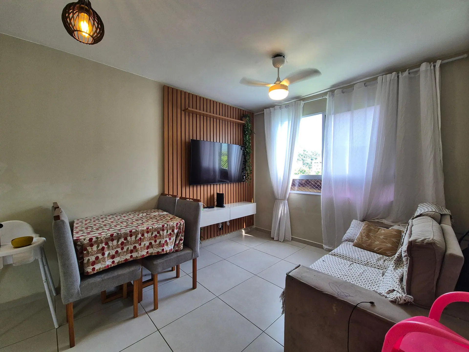 Furnished 2-bedroom apartment with a closed kitchen — photo 4