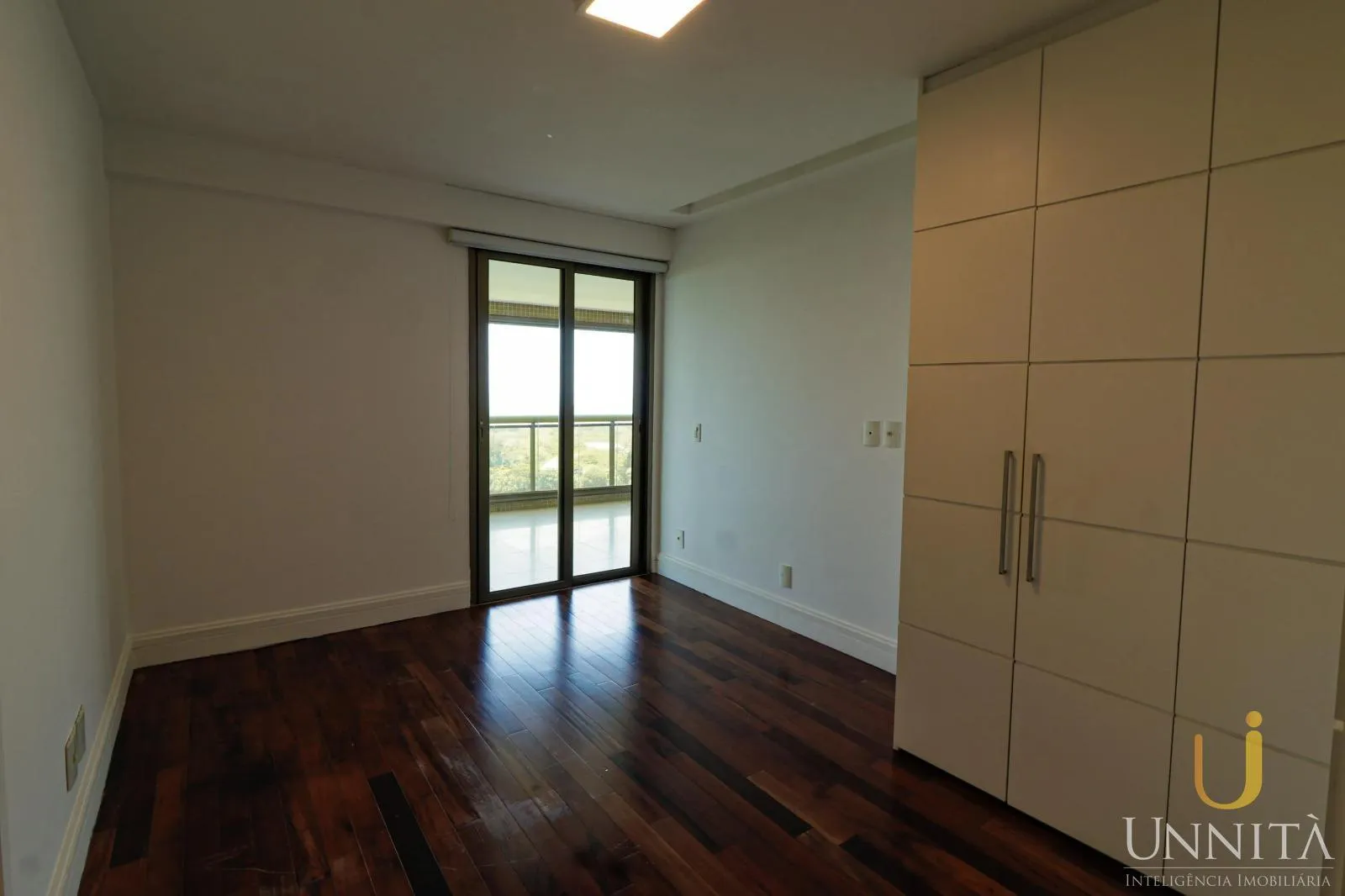 Вид на воду та 5 спалень: квартира 278 м² — photo 3