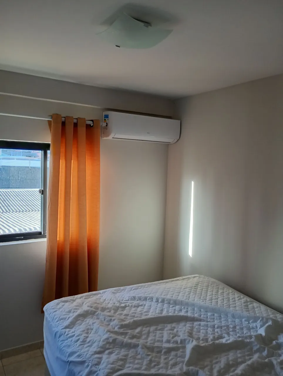 2-bedroom apartment in a building with a gym — photo 9