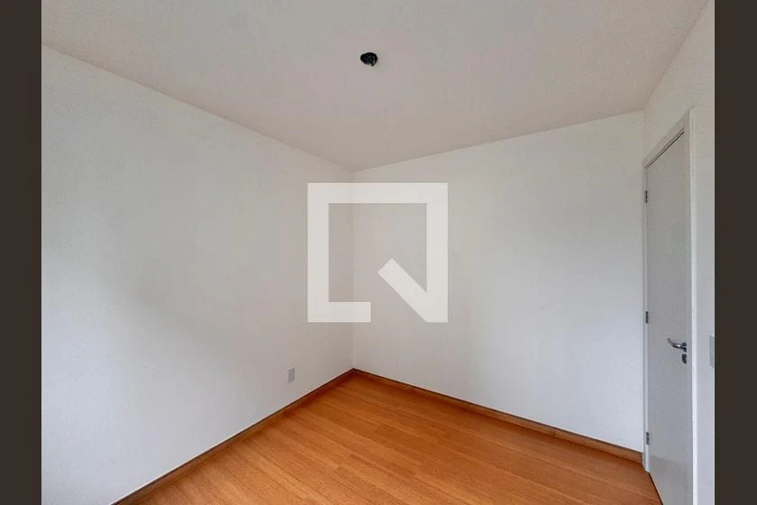 2-bedroom apartment with fitted kitchen cabinets — photo 21