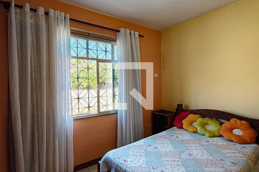 Casa de 420 m² com 4 quartos, 3 vagas e quintal — photo 13