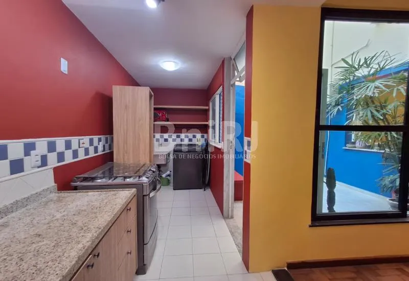 1 quarto e piso de madeira ou laminado: apartamento de 70 m² — photo 13