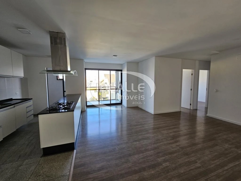 Apartment, 110 m², with wood or laminate floors