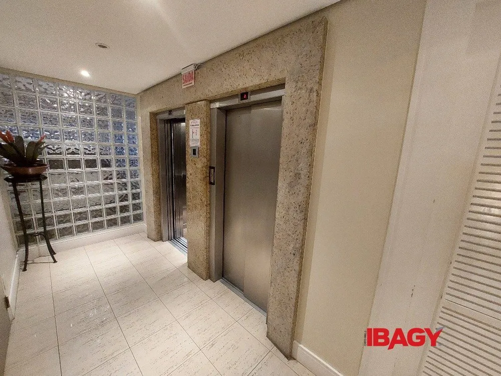 Furnished 3-bedroom apartment with integrated kitchen — photo 39