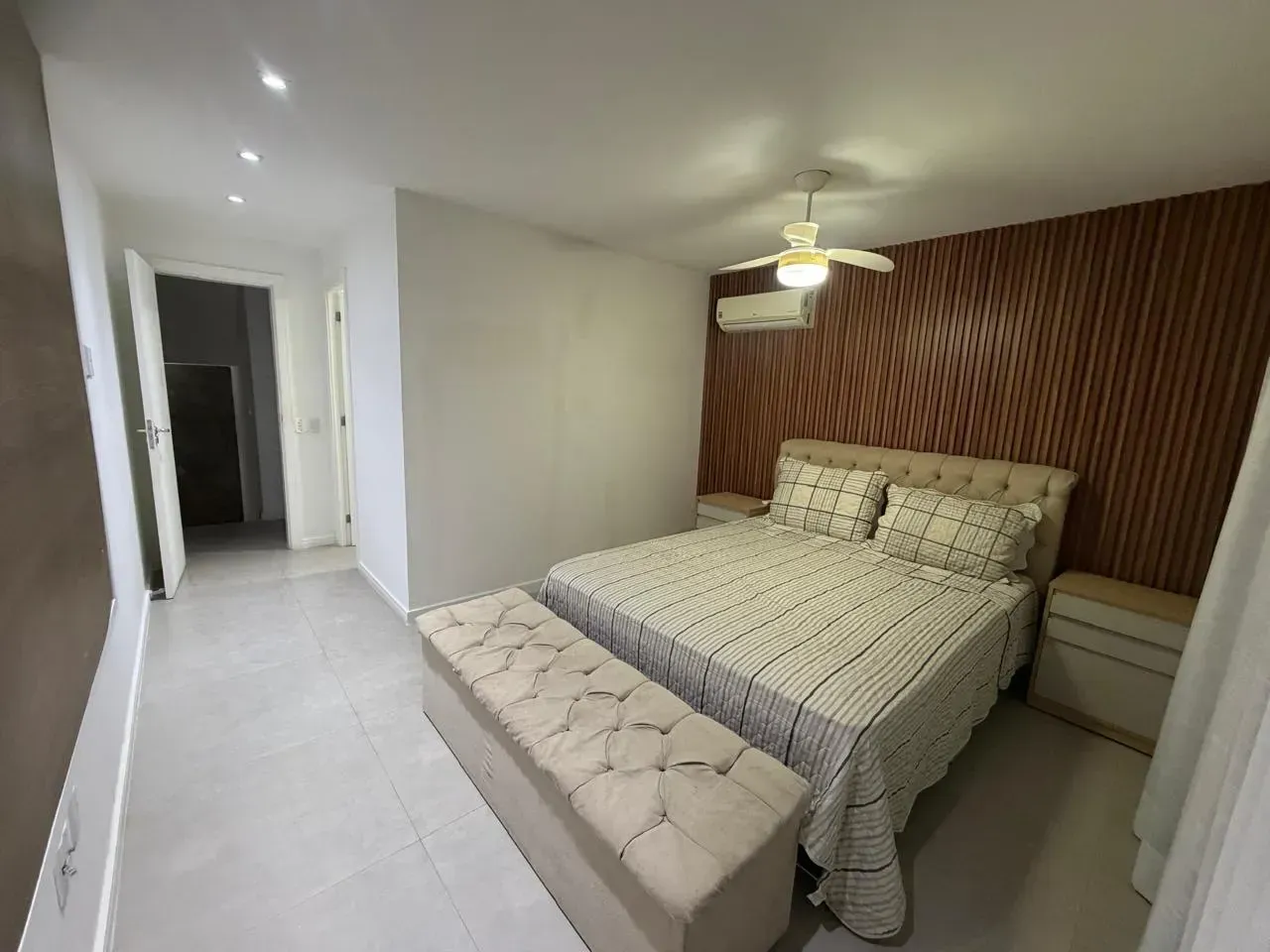 House with 5 bedrooms, 5 bathrooms and 490 m² area — photo 4