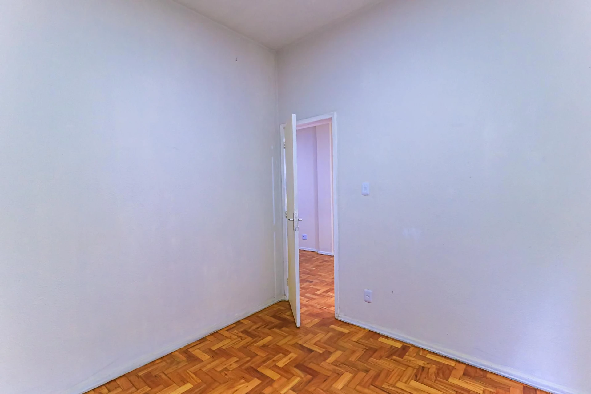 Apartamento de 2 dormitorios con cocina independiente — photo 34