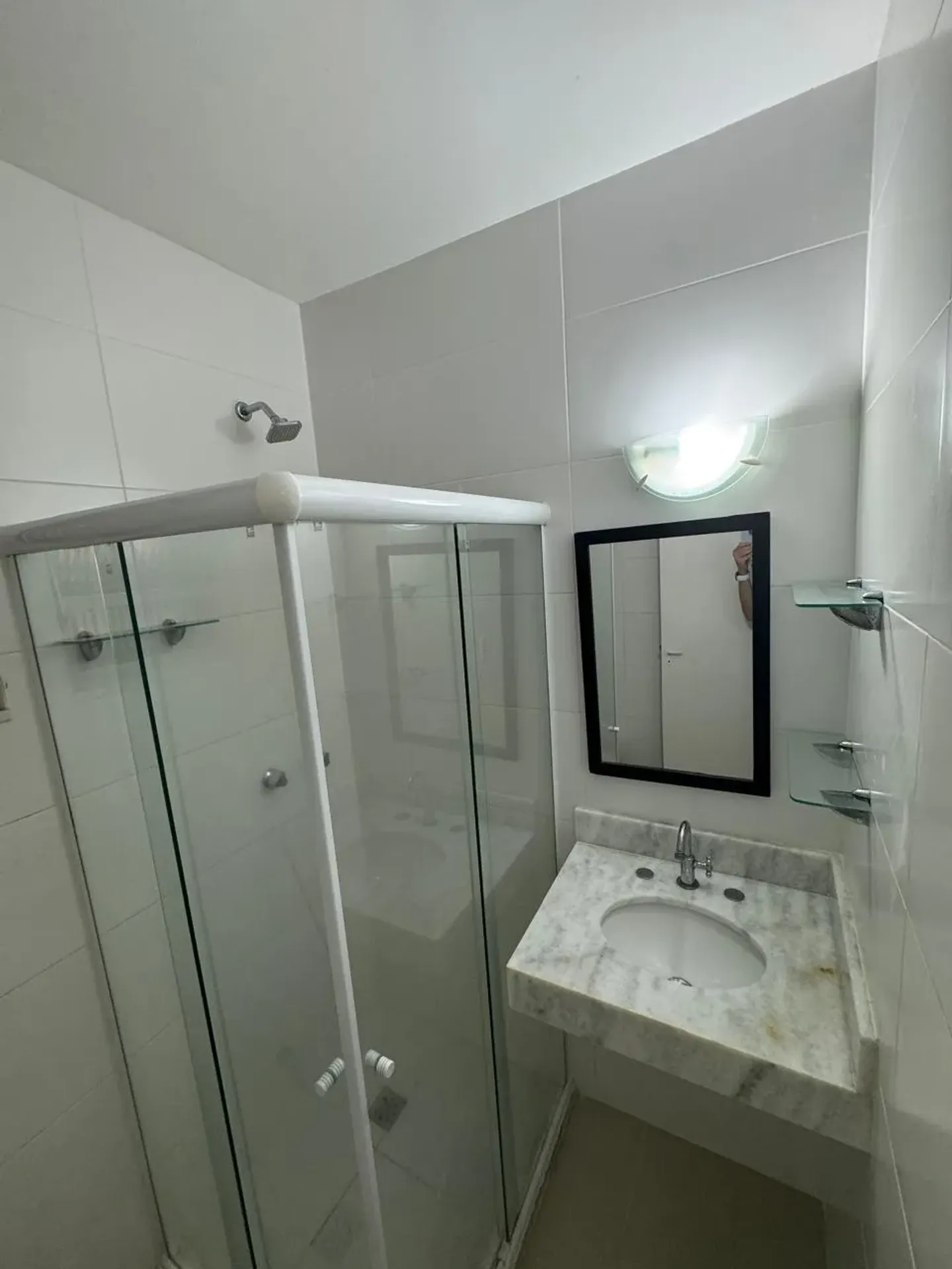 Apartment on the 5th floor with wood or laminate floors — photo 6