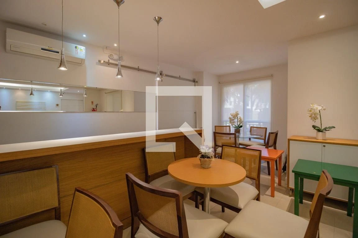 Furnished apartment, 75 m², with a walk-in closet — photo 25