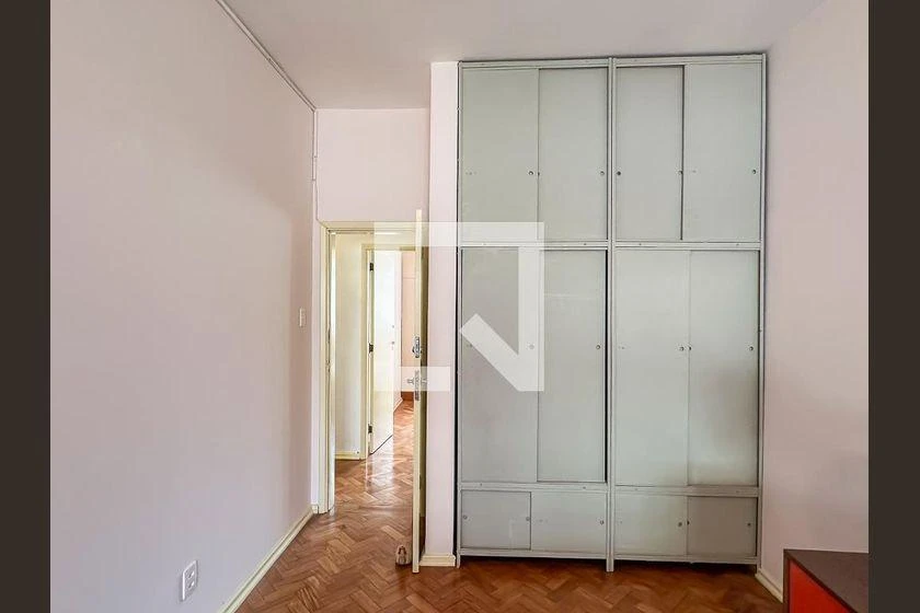 4-bedroom apartment with 3 bathrooms and 206 m² — photo 38