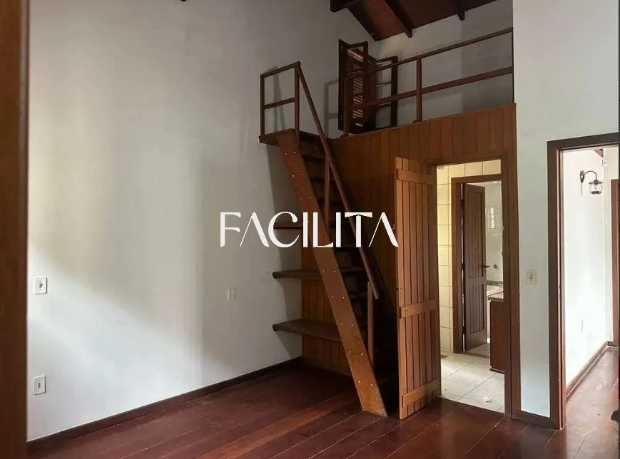 House with 3 bedrooms and a private garden — photo 23
