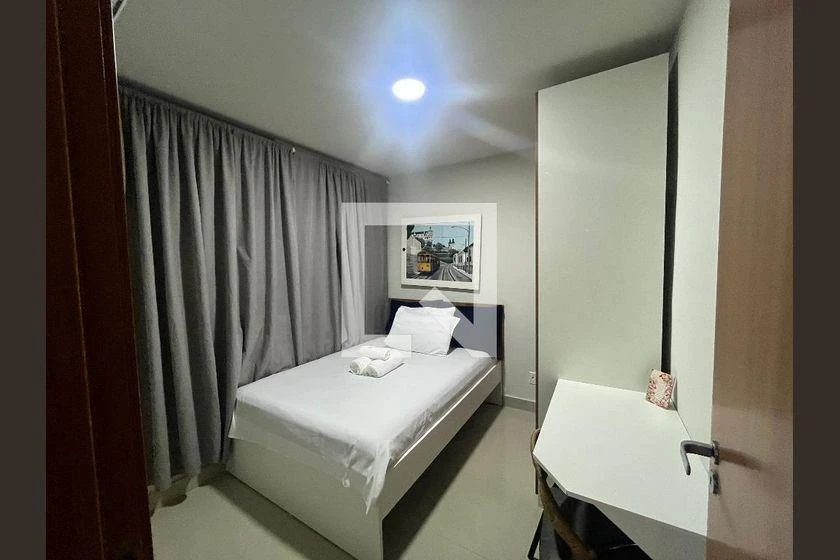 Apartamento amueblado de 2 dormitorios con cocina abierta — photo 9