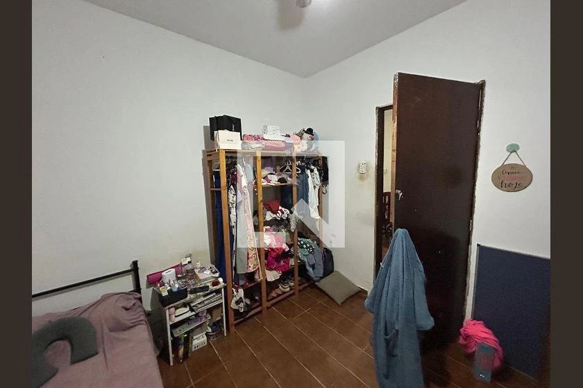 Furnished 3-bedroom house with desk workspace — photo 29