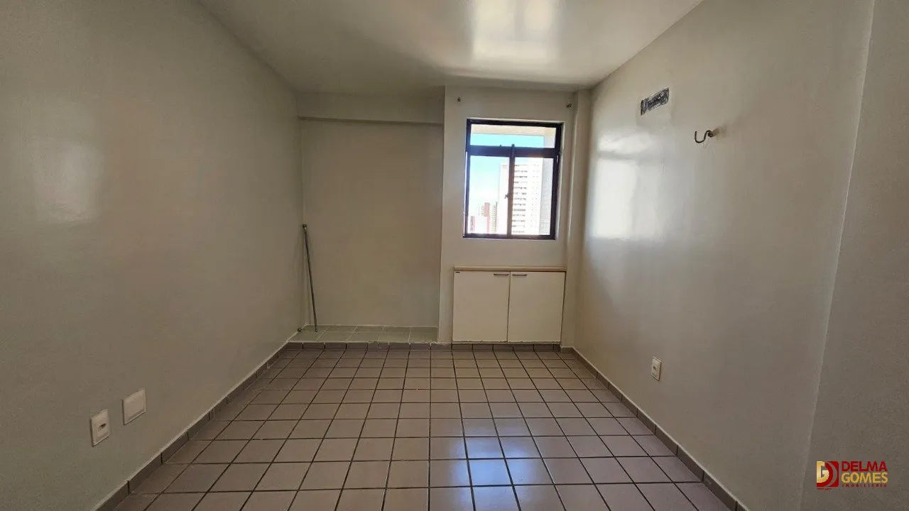 3-bedroom apartment, 1 with its own bathroom, 128 m² — photo 18