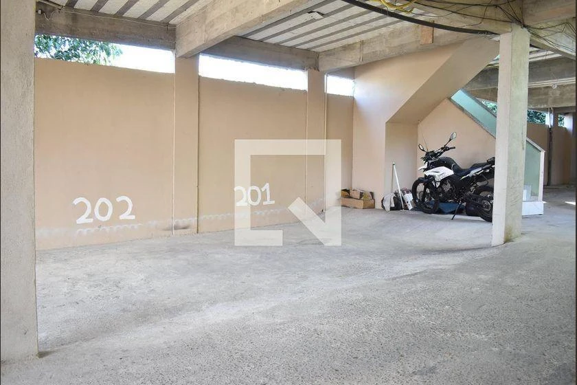 Apartment with parking and a glass-enclosed shower — photo 48
