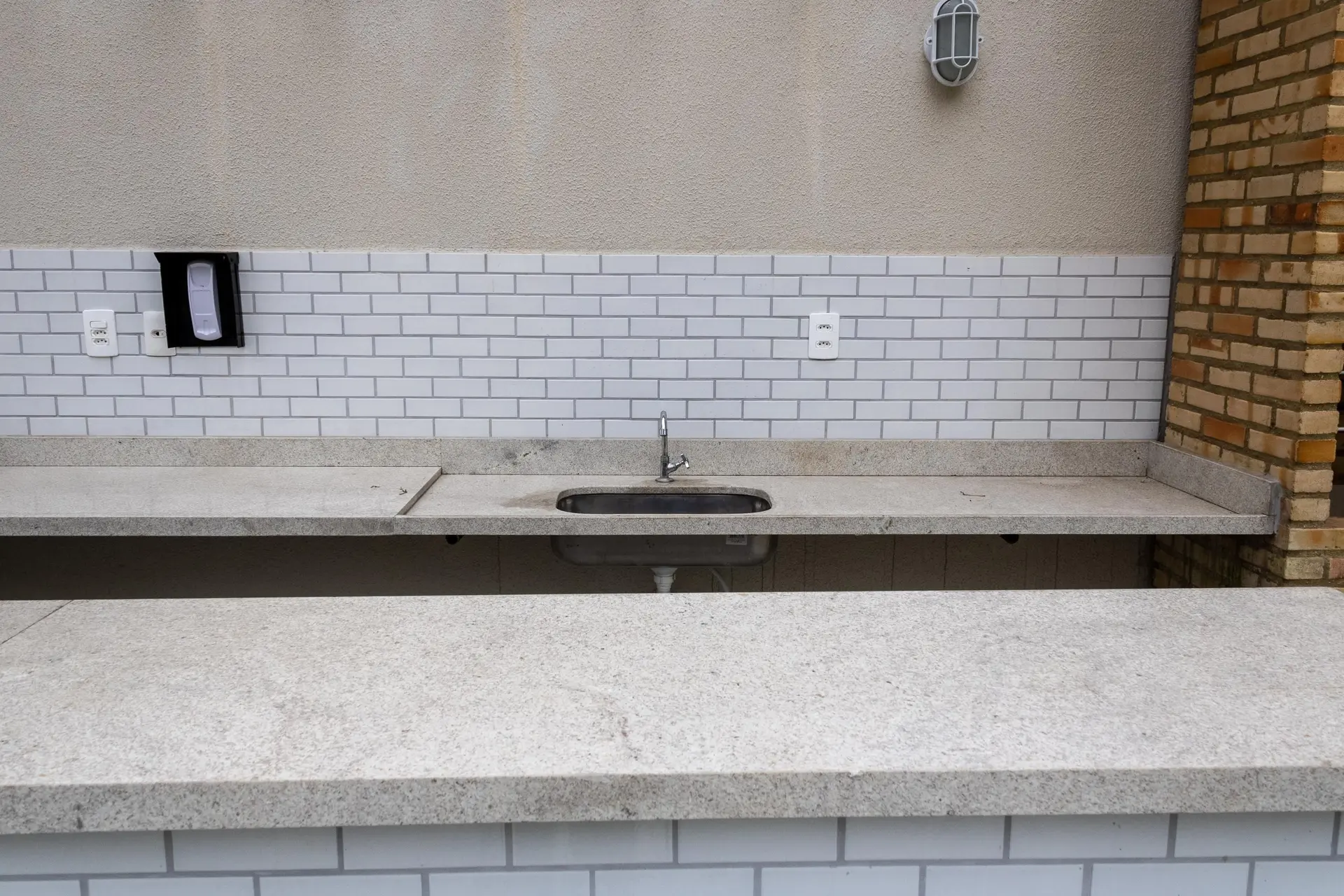 Apartamento de 2 quartos em condomínio com academia — photo 18