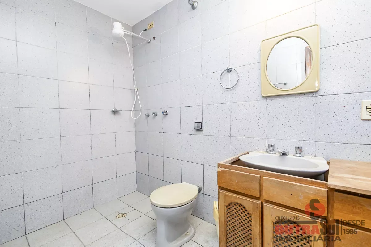 Casa com 2 dormitórios e 4 banheiros para locação — photo 37