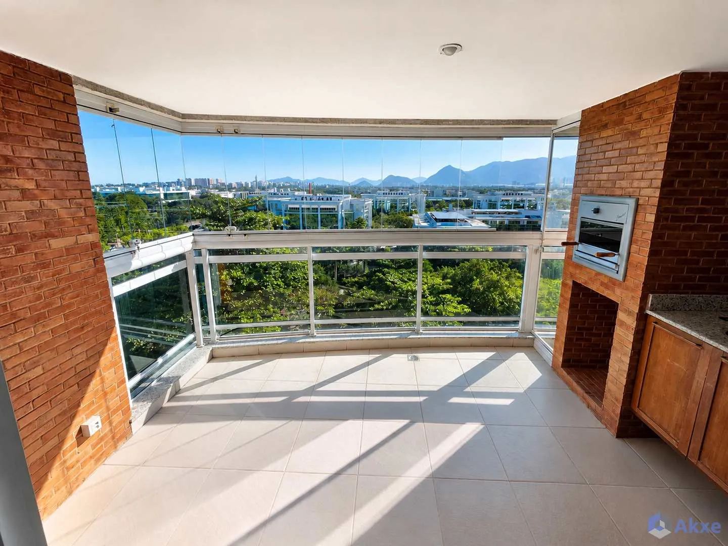 2-bedroom apartment with an en-suite and balcony grill — photo 3