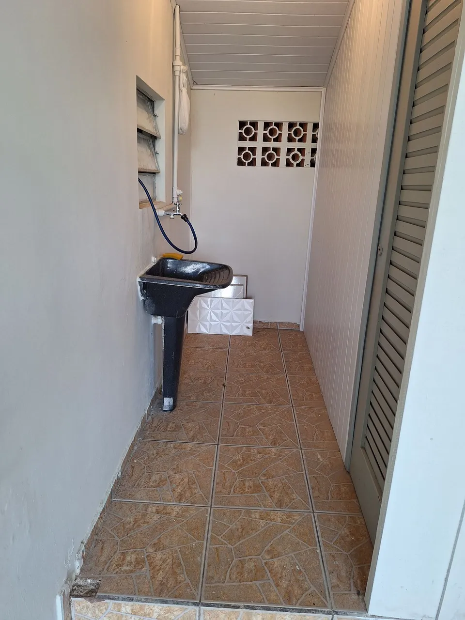 One-bedroom, 70 m² house in Curitiba — photo 15