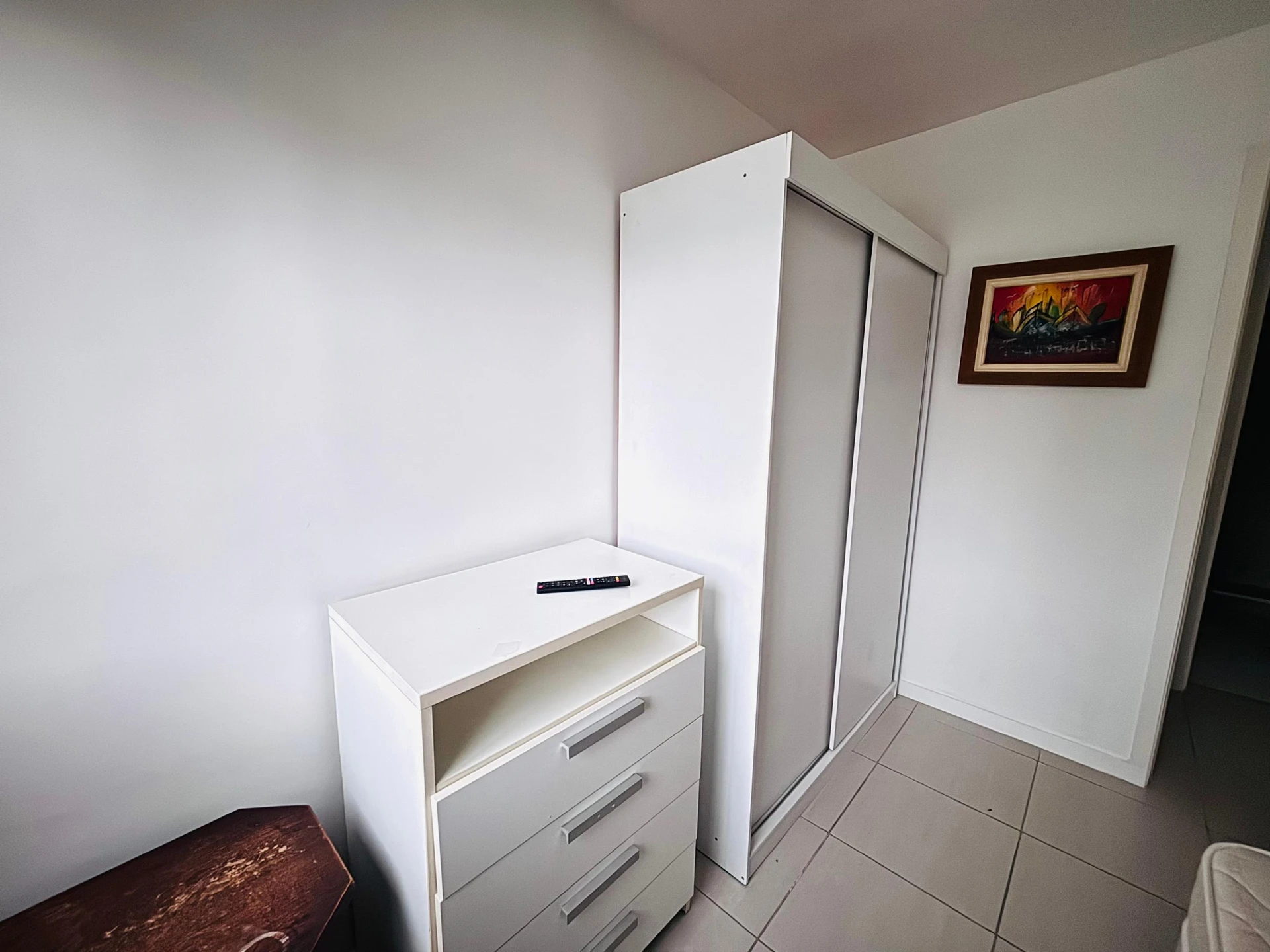 Furnished 2-bedroom apartment with separate kitchen — photo 24