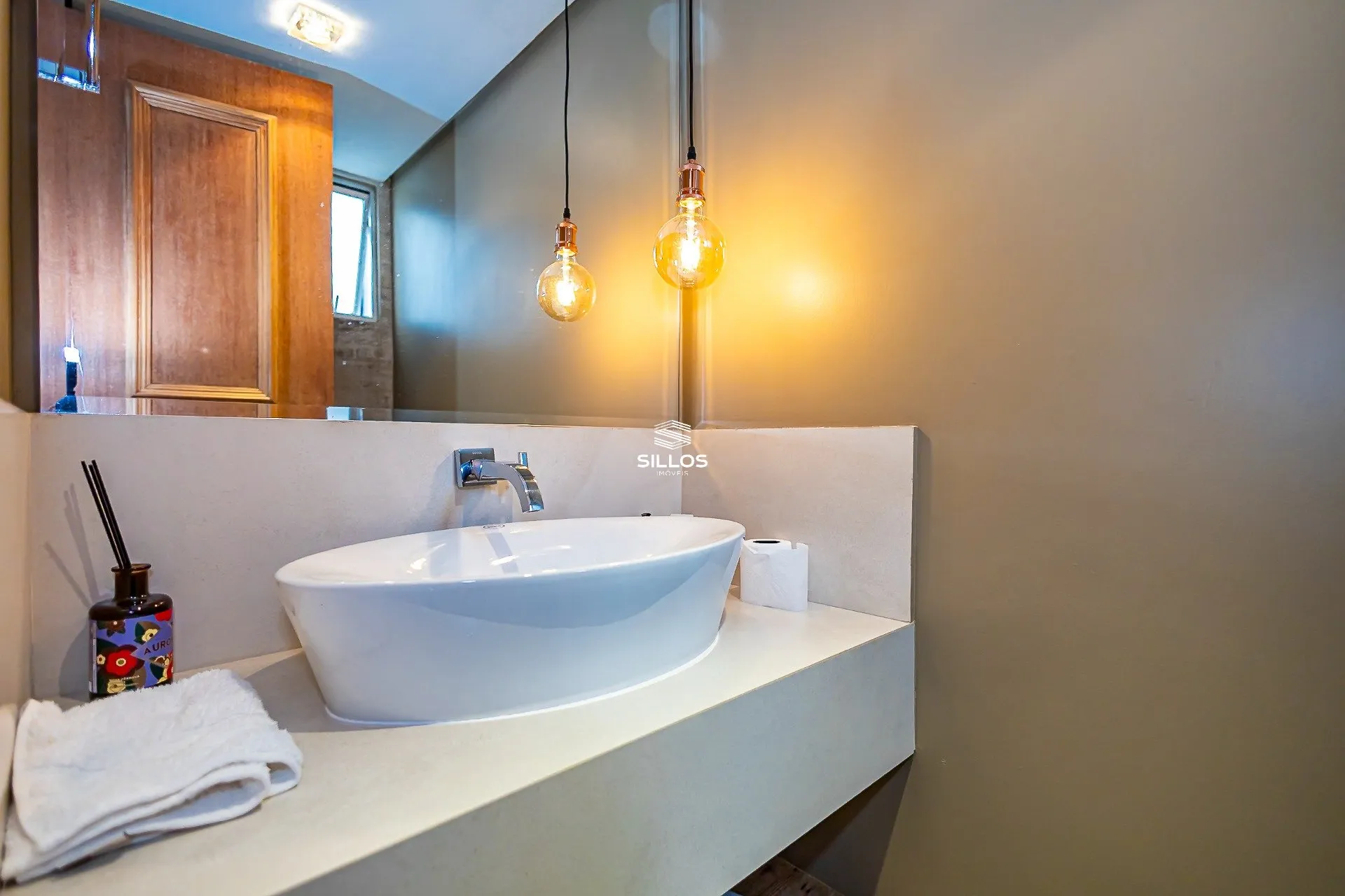Apartamento de 241 m² con 4 dormitorios y cocina abierta — photo 8