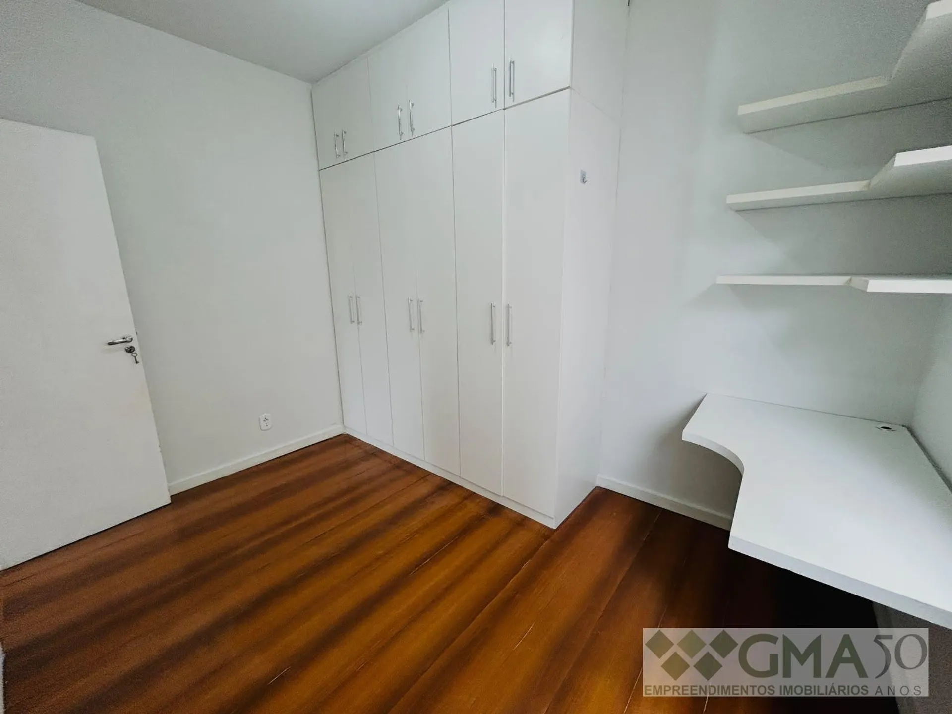 2-bedroom apartment with a washing machine — photo 4