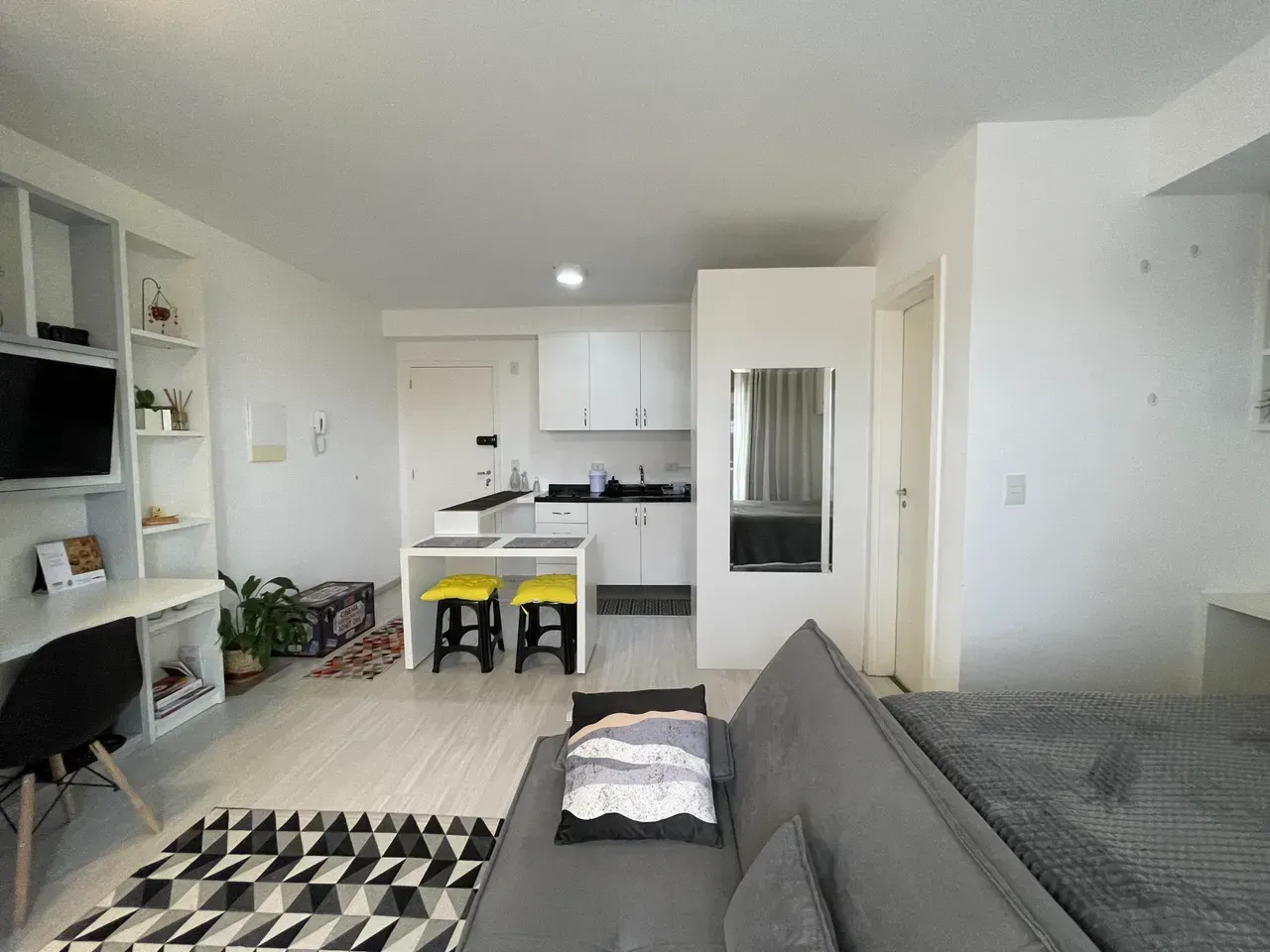 Apartamento mobiliado com cozinha compacta — photo 13