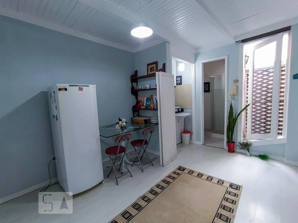 Furnished 1-bedroom apartment with 1 bathroom — photo 6