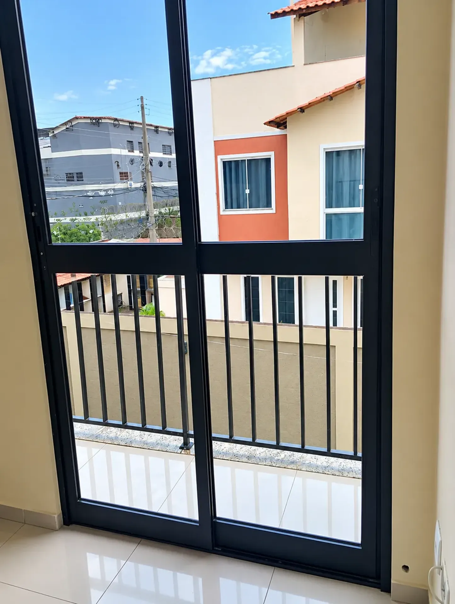 2-bedroom apartment, 1 with its own bathroom, 75 m² — photo 19