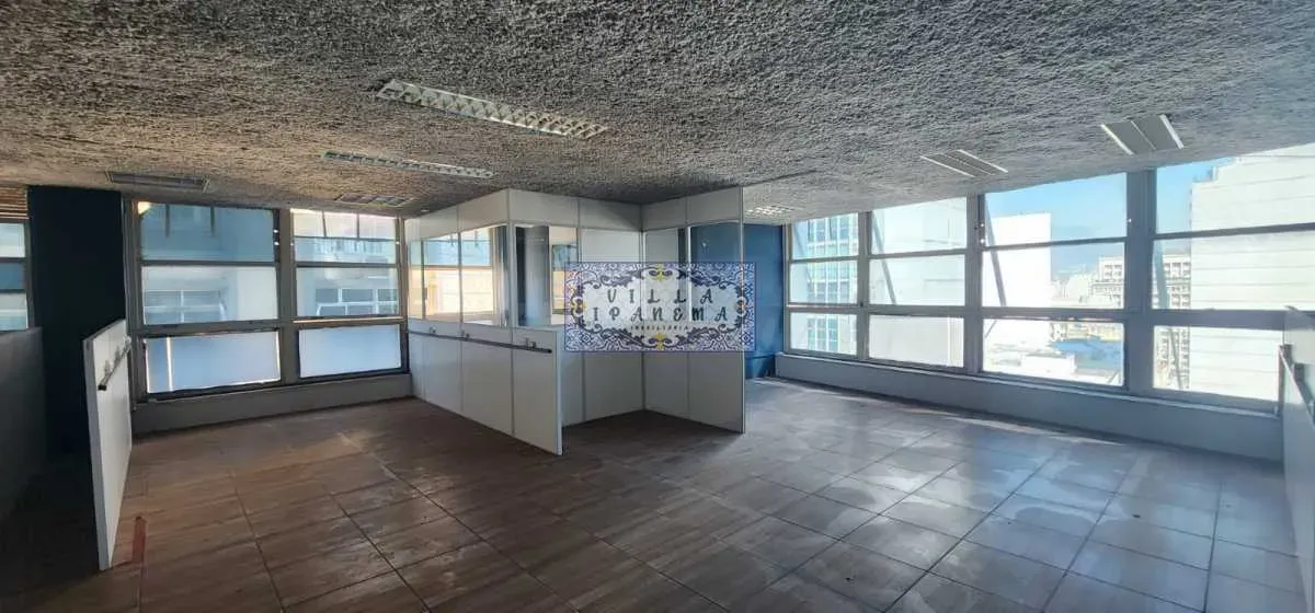 Casa não mobiliada com 5 quartos e vista para a cidade — photo 9