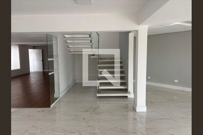 Unfurnished house with 3 bedrooms and private garden — photo 4