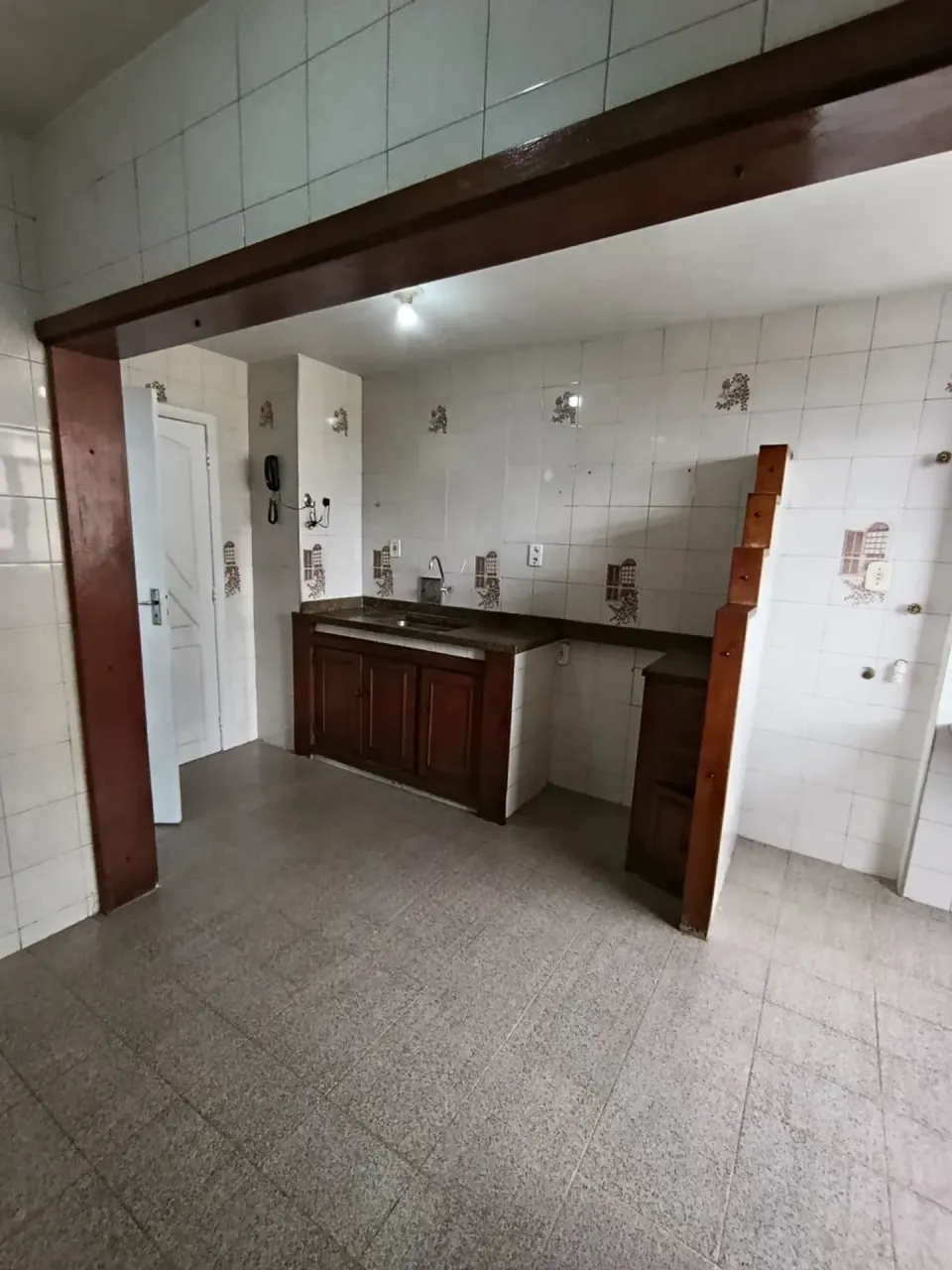 Unfurnished 3-bedroom apartment with 2 bathrooms — photo 12