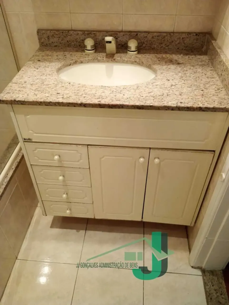 3-bedroom apartment with 3 bathrooms and 2 parking spots — photo 11
