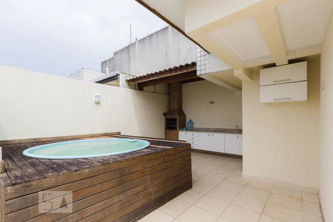 2-bedroom apartment with 1 en-suite and balcony BBQ — photo 18