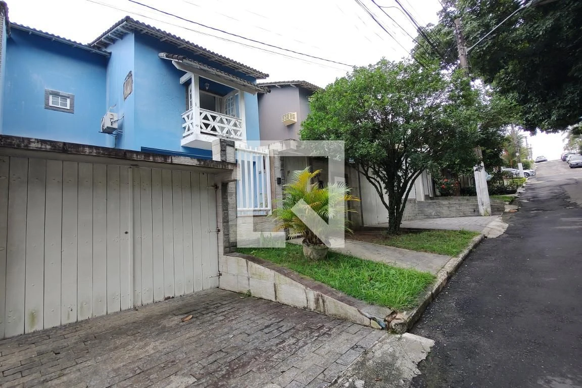 Casa mobiliada com 3 quartos, varanda e 3 banheiros — photo 4