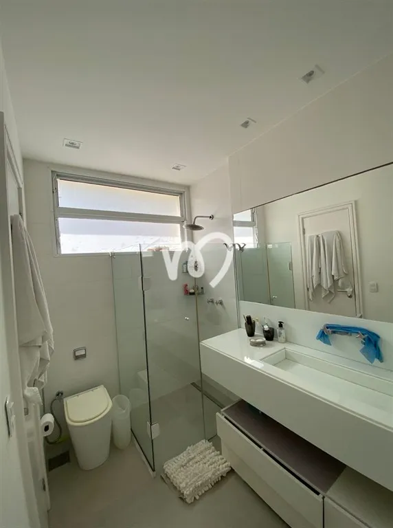 Furnished 314 m² apartment with 5 bedrooms — photo 24