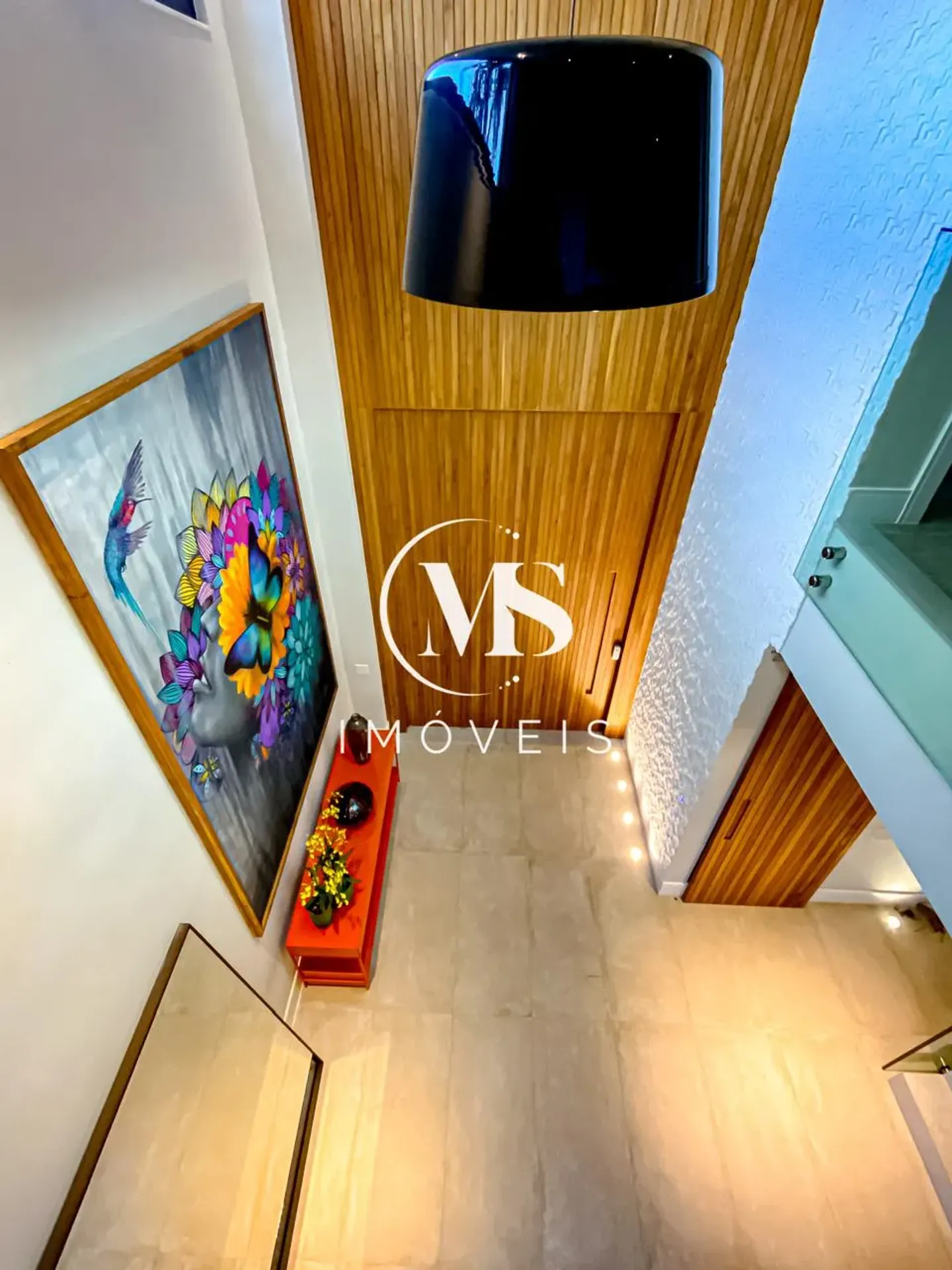 Jacuzzi in a 5-bedroom house, 780 m² — photo 22