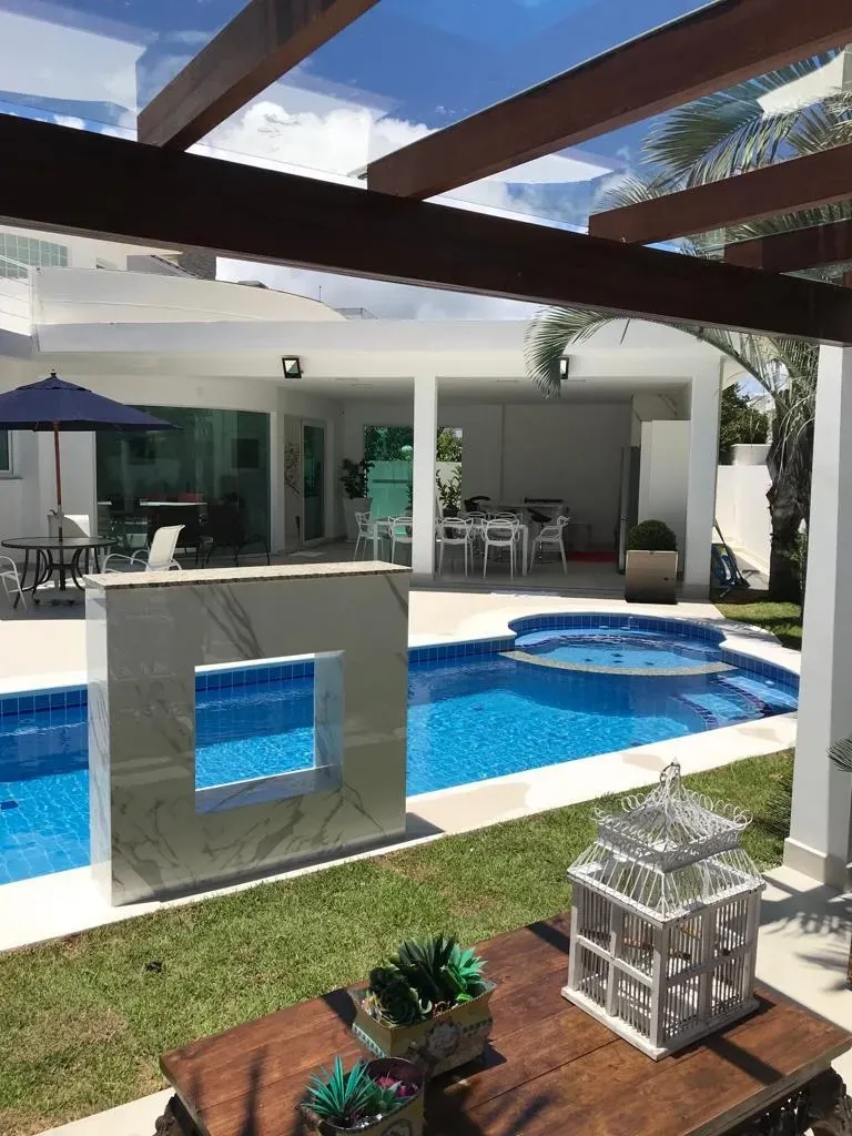 House with 7 bedrooms and 6 en-suites plus pool — photo 39