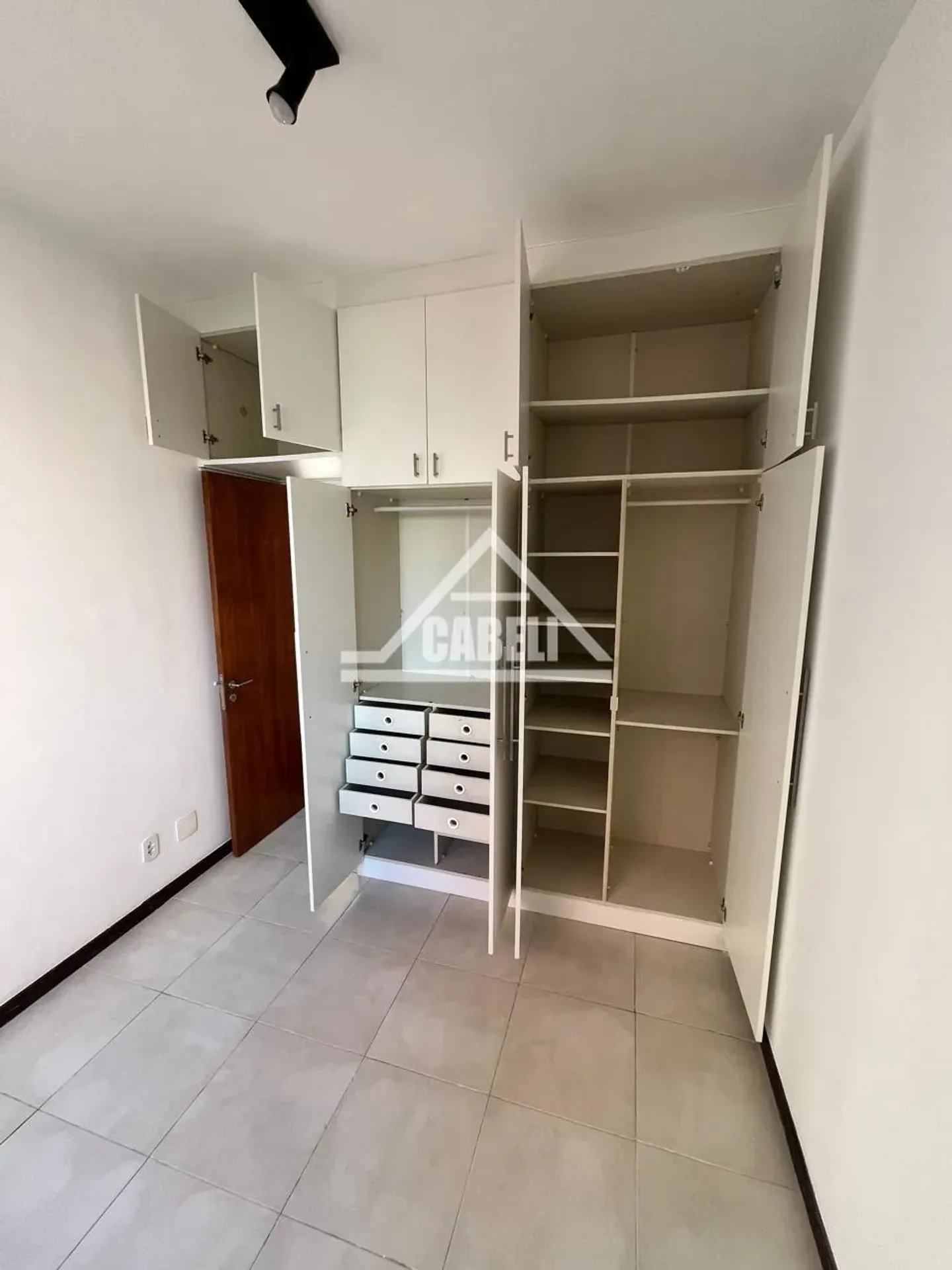 Apartment, 91 m², with a walk-in closet — photo 16