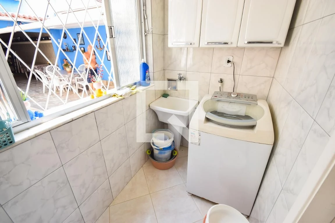 Casa mobiliada com 6 quartos e 3 suítes com jardim e BBQ — photo 85