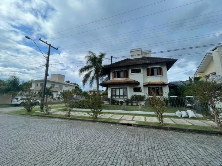 Ванна и 6 спален: дом 320 м² — photo 32
